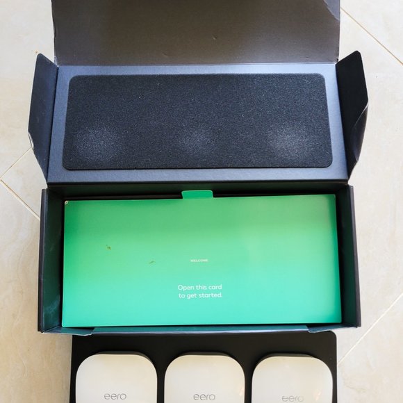 eero mesh WiFi system – router replacement for whole-home coverage (3-pack) - Picture 3 of 4